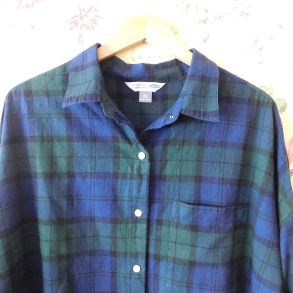 🎨 Oversized Artists Shirt - Picture 3 of 10